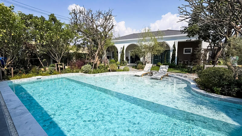 Luxury Pool Villa for Sale in East Pattaya, Chon Buri (Pattaya), Bang Lamung, Bang Lamung (Pattaya), Chon Buri (Pattaya), 5 Bedrooms, 1,600 sqm, Villa For Sale, by PLC Real Estate, 500143424 - DDproperty.com