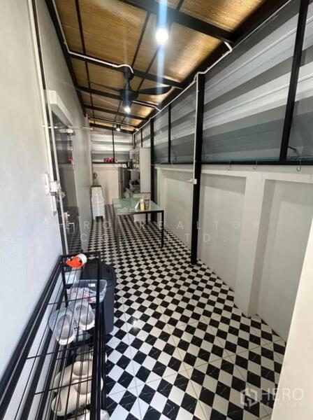 ขายโกดังพร้อมสำนักงาน ขนาด 240 ตร.ม. นนทบุรี อำเภอเมืองนนทบุรี hre00215, นนทบุรี, บางรักน้อย, เมืองนนทบุรี, นนทบุรี, 240 ตร.ม., โกดัง-โรงงาน ขาย, โดย Hero Realtor Co., Ltd., 500143481 - DDproperty.com