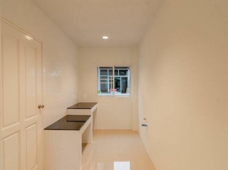 Perfect Place Sukhumvit 77-Suvarnabhumi, Samut Prakan, Lat Krabang Road, Rachathewa, Bang Plee, Samut Prakan, 3 Bedrooms, 160 sqm, Single Detached House For Sale, by NR AGENT, 500143487 - DDproperty.com