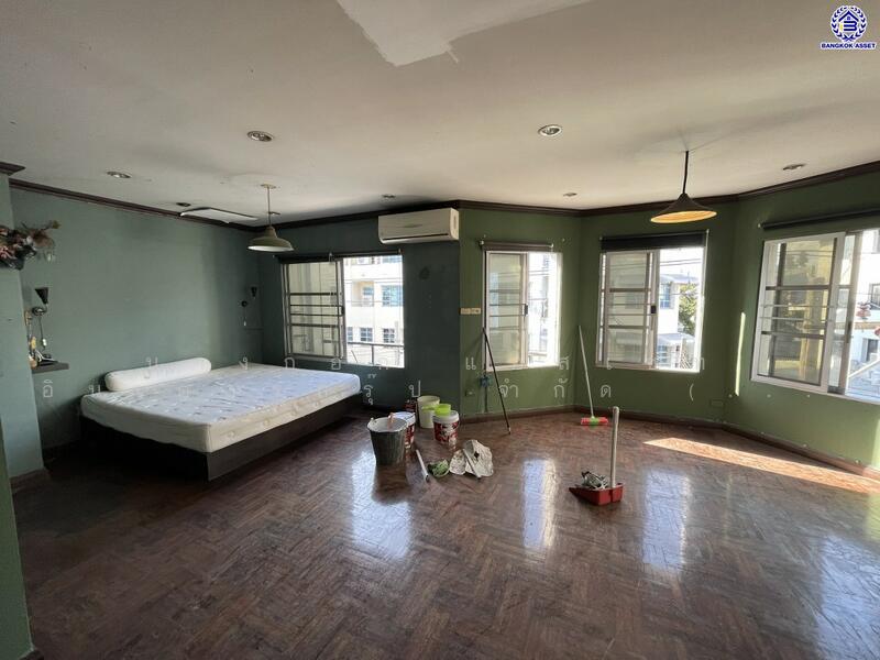 Sriwara Town in Town, Bangkok, Sriwara Road, Phlapphla, Wang Thonglang, Bangkok, 3 Bedrooms, 240 sqm, Townhouse For Sale, by บางกอก แอสเซท อินเตอร์กรุ๊ป จำกัด (มหาชน), 500143493 - DDproperty.com