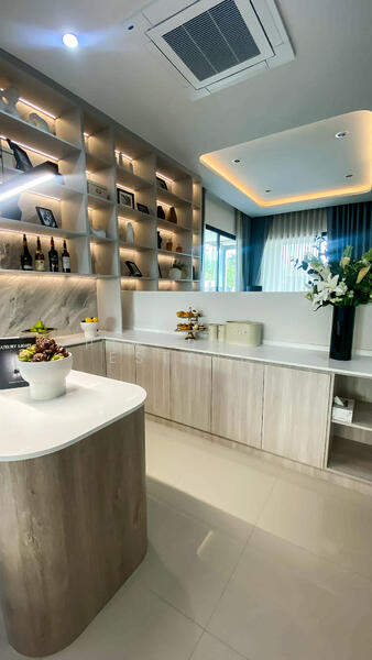 Three Storey Office 2 Bedrooms for sale East Pattaya, Chon Buri (Pattaya), Bang Lamung, Bang Lamung (Pattaya), Chon Buri (Pattaya), 2 Bedrooms, 356 sqm, Single Detached House For Sale, by PLC Real Estate, 500143550 - DDproperty.com