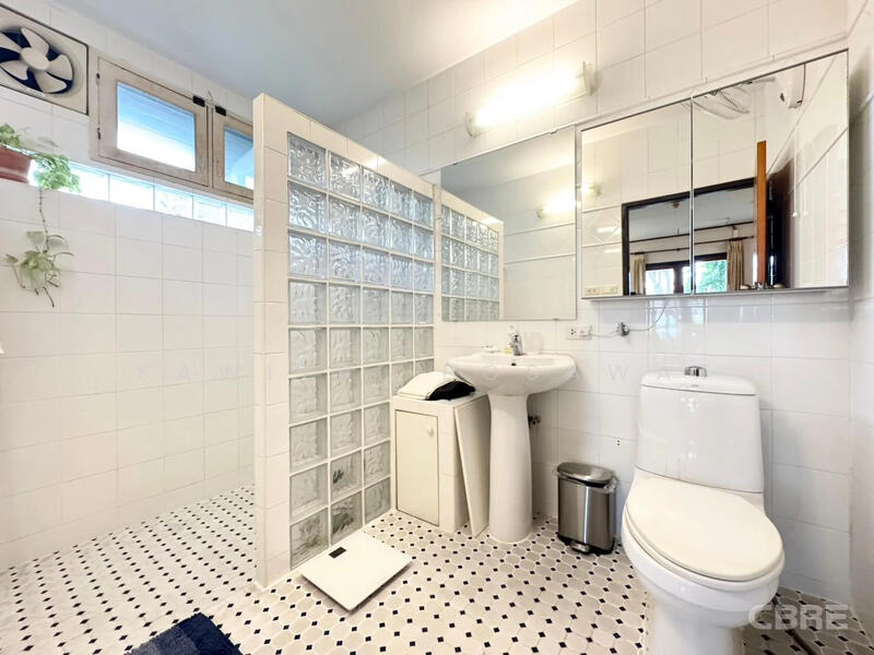 บ้านเดี่ยว สุขุมวิท 38, กรุงเทพ, สุขุมวิท 38, พระโขนง, คลองเตย, กรุงเทพ, 1,200 ตร.ม., บ้านเดี่ยว ขาย, โดย Sawitri Posawat, 500143559 - DDproperty.com