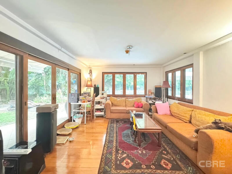 Single House on Sukhumvit 38, Bangkok, สุขุมวิท 38, Phra Kanong, Khlong Toei, Bangkok, 4 Bedrooms, 1,200 sqm, Single Detached House For Sale, by Sawitri Posawat, 500143559 - DDproperty.com