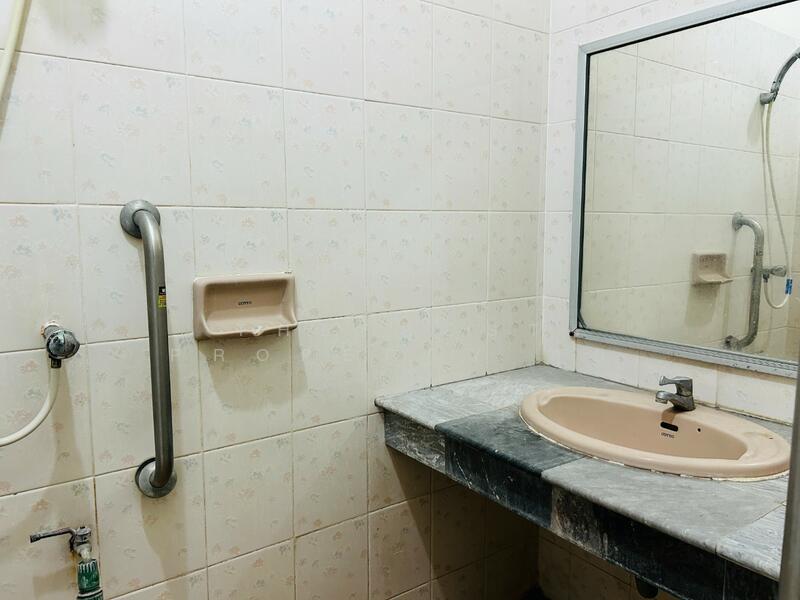 Happy Land Ville, Bangkok, 111 Soi Lasalle 32, Bang Na, Bang Na, Bangkok, 3 Bedrooms, 200 sqm, Townhouse For Sale, by The Best Property ตุ๊ก, 500143560 - DDproperty.com