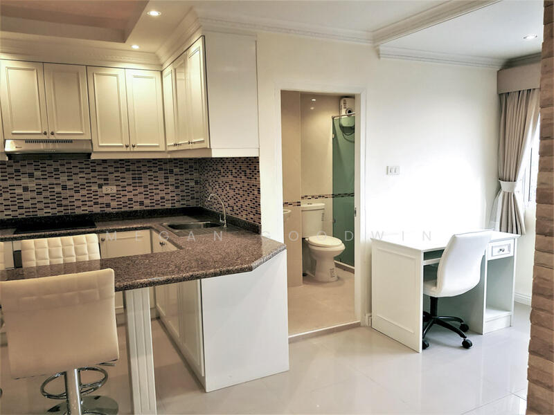 ขาย - Rungfa Condominium : รุ่งฟ้า คอนโดมิเนียม, ชลบุรี