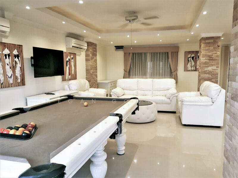 ขาย - Rungfa Condominium : รุ่งฟ้า คอนโดมิเนียม, ชลบุรี