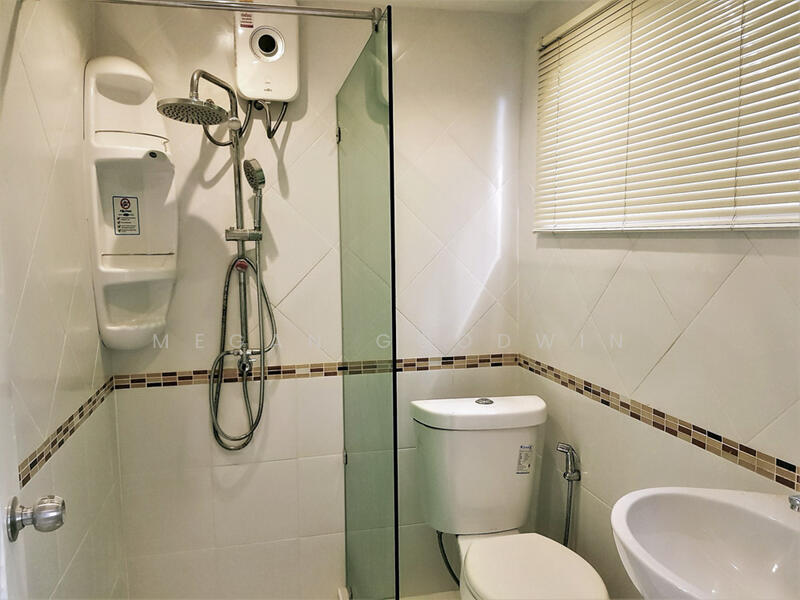 For Rent - Rungfa Condominium, Chon Buri (Pattaya)