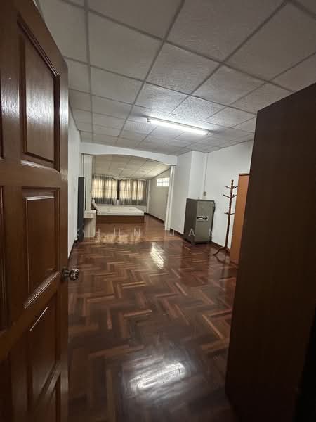 House for Rent at Sukhumvit 101/1 (SPSJP126), Bangkok, สุขุมวิท 101/1, Bang Chak, Phra Khanong, Bangkok, 5 Bedrooms, 430 sqm, Single Detached House For Rent, by Khun Jane, 500143659 - DDproperty.com