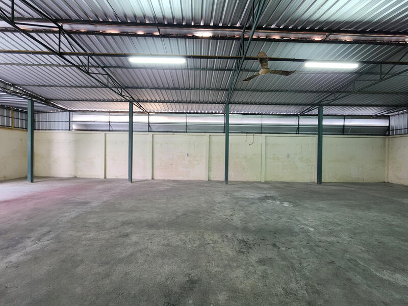 คุ้มค่า น่าลงทุน โกดังเปล่าขนาดเล็ก หรือทำเป็นโรงงาน ขนาด 51 ตร.ว. ผังเมืองสีส้ม กลางแหล่งค้าขาย, กรุงเทพ, ประชาอุทิศ 59 แยก 5, บางมด, ทุ่งครุ, กรุงเทพ, 204 ตร.ม., โกดัง-โรงงาน ขาย, โดย คุณจา, 500143666 - DDproperty.com