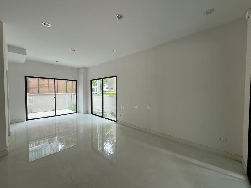 Baan Klang Mueang Bangna-Wongwaen, Samut Prakan, Bangphli Yai, Bang Plee, Samut Prakan, 3 Bedrooms, 152 sqm, Townhouse For Sale, by คุณแจม, 500143683 - DDproperty.com