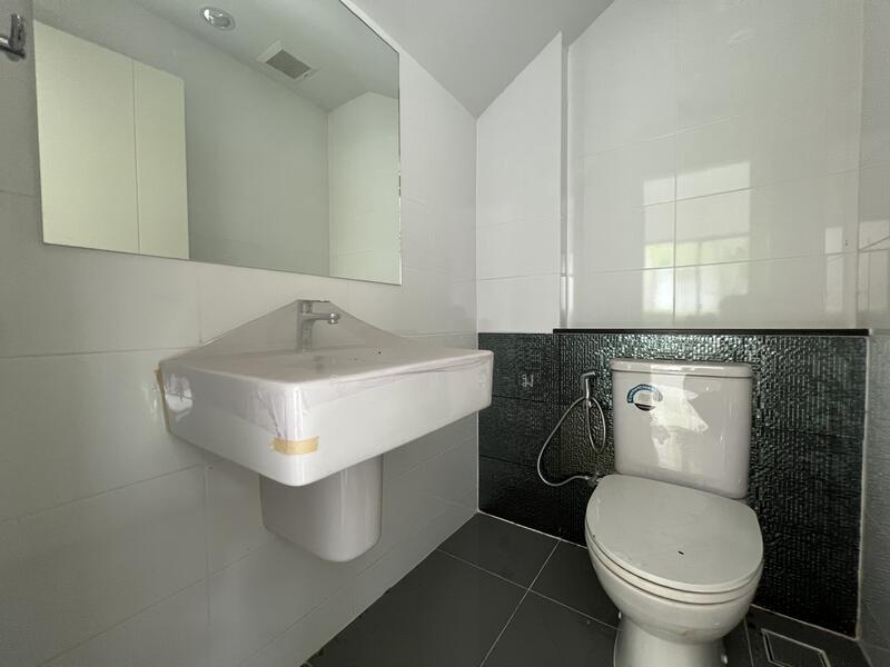 Baan Klang Mueang Bangna-Wongwaen, Samut Prakan, Bangphli Yai, Bang Plee, Samut Prakan, 3 Bedrooms, 152 sqm, Townhouse For Sale, by คุณแจม, 500143683 - DDproperty.com