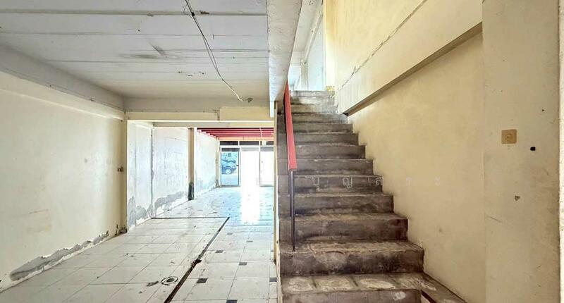 ตึก 3 ชั้น ซอยทวีคูณ ถนนสุขุมวิท-ศรีราชา ชลบุรี, ชลบุรี, สุรศักดิ์, ศรีราชา, ชลบุรี, 160 ตร.ม., ทาวน์เฮ้าส์ ขาย, โดย กรกฤตย์ บุญสระ, 500143707 - DDproperty.com