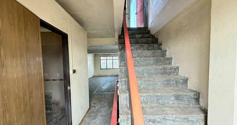 ตึก 3 ชั้น ซอยทวีคูณ ถนนสุขุมวิท-ศรีราชา ชลบุรี, Chon Buri (Pattaya), Surasak, Si Racha, Chon Buri (Pattaya), 2 Bedrooms, 160 sqm, Townhouse For Sale, by กรกฤตย์ บุญสระ, 500143707 - DDproperty.com