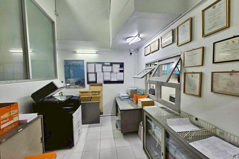 ขายโฮมออฟฟิศ ถนนพระราม 9 ใกล้ทางด่วนศรีรัช ห้วยขวาง 34 ตรว.3 ชั้น ใกล้ทางด่วน, Bangkok, Bang Kapi, Huai Khwang, Bangkok, , 250 sqm, Office Space For Sale, by คุณจอย, 500143720 - DDproperty.com