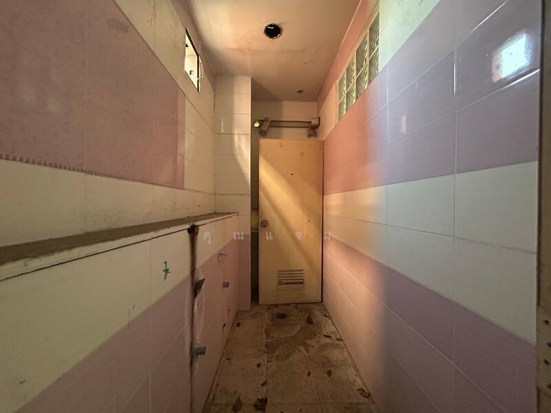 นอกโครงการอาคารพาณิชย์นนทบุรี, Nonthaburi, Bang Khun Kong, Bang Kruai, Nonthaburi, , 836 sqm, Shophouse For Sale, by คุณแจม, 500143735 - DDproperty.com
