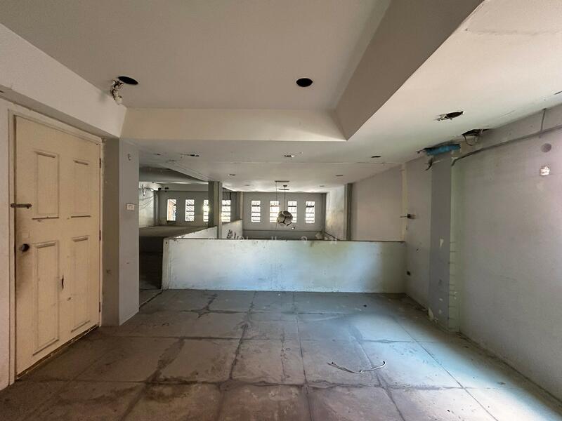 นอกโครงการอาคารพาณิชย์นนทบุรี, Nonthaburi, Bang Khun Kong, Bang Kruai, Nonthaburi, , 836 sqm, Shophouse For Sale, by คุณแจม, 500143735 - DDproperty.com