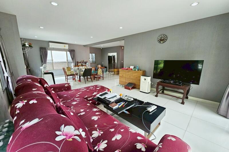 The Plant Estique Pattanakarn 38, Bangkok, Soi Pattanakarn 38, Suan Luang, Suan Luang, Bangkok, 3 Bedrooms, 182 sqm, Single Detached House For Sale, by คุณแพรว, 500143770 - DDproperty.com