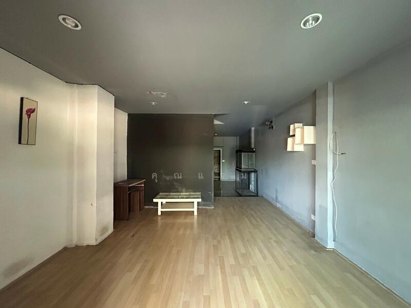 ลัลลี่วิลล์ ศรีด่าน 22, Samut Prakan, Bang Kaeo, Bang Plee, Samut Prakan, 3 Bedrooms, 132 sqm, Townhouse For Sale, by คุณแจม, 500143807 - DDproperty.com