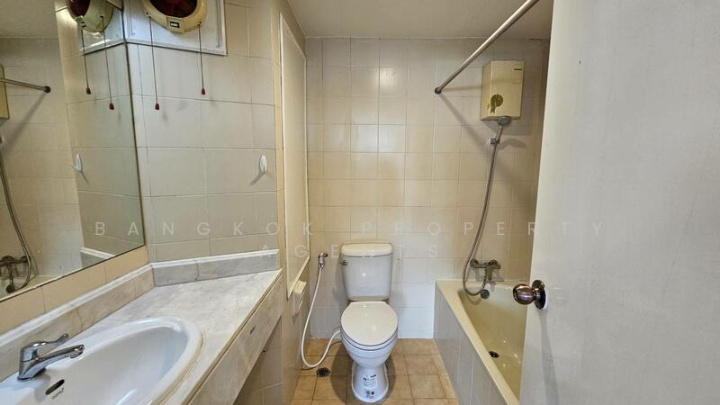 Ruamjai Heights, Bangkok, Sukhumvit, Khlongtoei Nua, Watthana, Bangkok, 3 Bedrooms, 211 sqm, Condo For Rent, by BANGKOK PROPERTY AGENTS, 500143813 - DDproperty.com