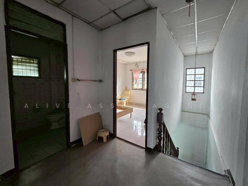 Yensuk Latphrao 87 : หมู่บ้านเย็นสุข ลาดพร้าว 87 , กรุงเทพ, คลองเจ้าคุณสิงห์, วังทองหลาง, กรุงเทพ, 104 ตร.ม., ทาวน์เฮ้าส์ ขาย, โดย ALive Asset Agency, 500143844 - DDproperty.com