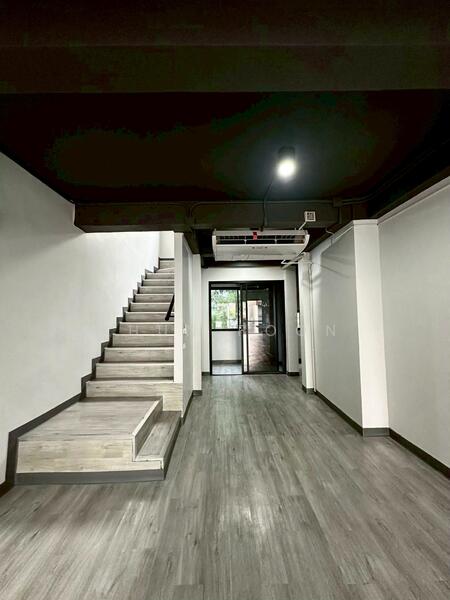 ให้เช่า โฮมออฟฟิศสไตล์ Modern Luxury Loft บนทำเลสุขุมวิท 77 (SPSSR62), กรุงเทพ, สุขุมวิท77, ประเวศ, ประเวศ, กรุงเทพ, 370 ตร.ม., ตึกแถว-อาคารพาณิชย์ ให้เช่า, โดย Khun Poon, 500143859 - DDproperty.com