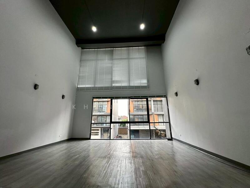 ให้เช่า โฮมออฟฟิศสไตล์ Modern Luxury Loft บนทำเลสุขุมวิท 77 (SPSSR62), กรุงเทพ, สุขุมวิท77, ประเวศ, ประเวศ, กรุงเทพ, 370 ตร.ม., ตึกแถว-อาคารพาณิชย์ ให้เช่า, โดย Khun Poon, 500143859 - DDproperty.com