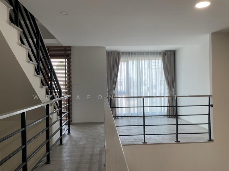 Altitude Kraf Bangna, Samut Prakan, 159 Moo 12, Liap Klong Luang Phaeng Road, Bang Kaeo, Bang Plee, Samut Prakan, 2 Bedrooms, 130 sqm, Townhouse For Sale, by Weerapong Wanlo, 500143960 - DDproperty.com