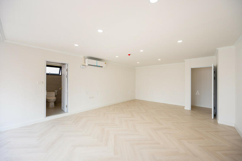 Grand Ville House 2, Bangkok, Soi Sukhumvit 19, Khlongtoei Nua, Watthana, Bangkok, 3 Bedrooms, 276 sqm, Condo For Sale, by Sita Kitjarusopa, 500143991 - DDproperty.com