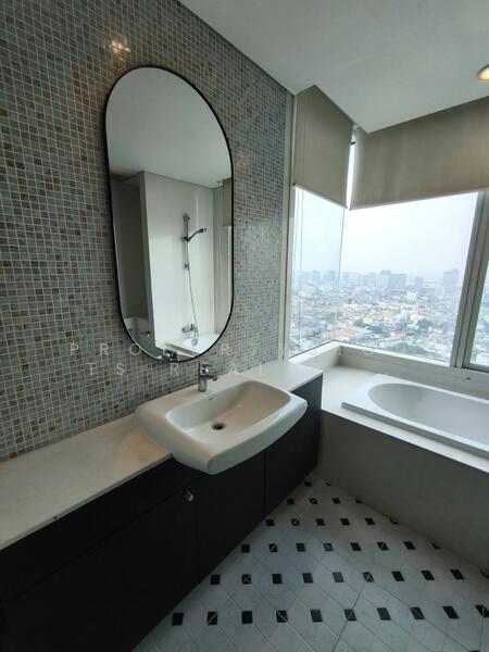 Watermark Chaophraya, Bangkok, Soi Charoennakorn 39-41, Charoennakorn Road, Bang Lam Phu Lang, Khlong San, Bangkok, 3 Bedrooms, 145 sqm, Condo For Rent, by PROPERTYSIGHTS REAL ESTATE, 500143997 - DDproperty.com