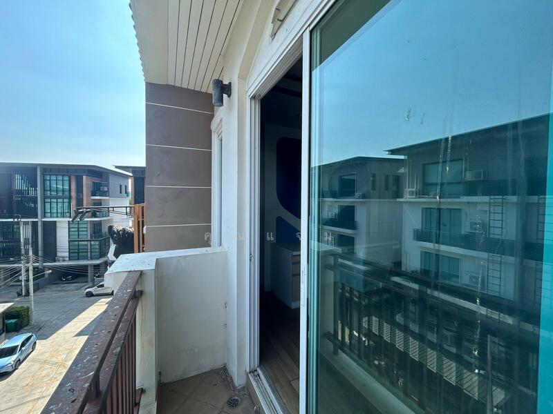 พรีเมี่ยมเพลส เอกมัย-รามอินทรา 2, Bangkok, Lat Phrao, Lat Phrao, Bangkok, , 330 sqm, Shophouse For Sale, by คุณแจม, 500144014 - DDproperty.com