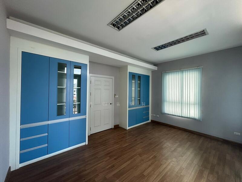 พรีเมี่ยมเพลส เอกมัย-รามอินทรา 2, กรุงเทพ, ลาดพร้าว, ลาดพร้าว, กรุงเทพ, 330 ตร.ม., ตึกแถว-อาคารพาณิชย์ ขาย, โดย คุณแจม, 500144014 - DDproperty.com