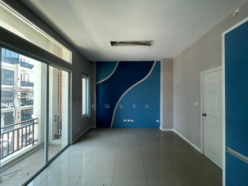 พรีเมี่ยมเพลส เอกมัย-รามอินทรา 2, Bangkok, Lat Phrao, Lat Phrao, Bangkok, , 330 sqm, Shophouse For Sale, by คุณแจม, 500144014 - DDproperty.com