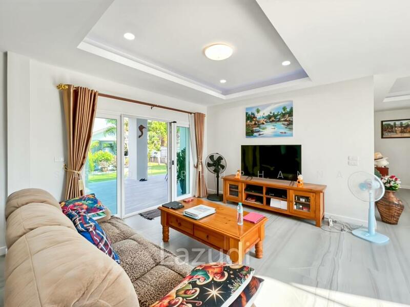 7 Bed 5 Bath Villa For Sale, Phetchaburi, Cha-am, Cha-Am, Phetchaburi, 7 Bedrooms, 512 sqm, Villa For Sale, by Saifon Phuphanna, 500144019 - DDproperty.com