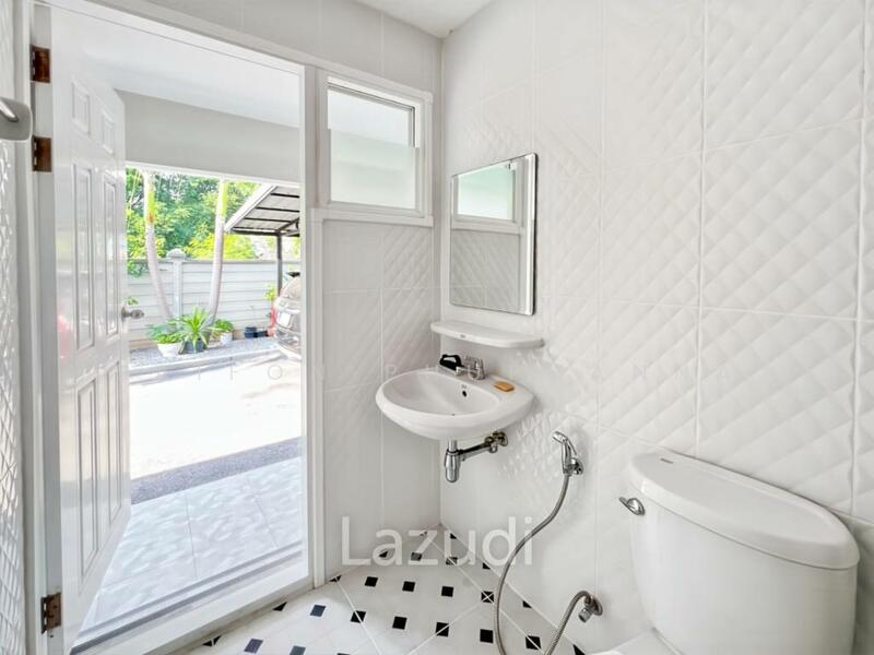 7 Bed 5 Bath Villa For Sale, Phetchaburi, Cha-am, Cha-Am, Phetchaburi, 7 Bedrooms, 512 sqm, Villa For Sale, by Saifon Phuphanna, 500144019 - DDproperty.com