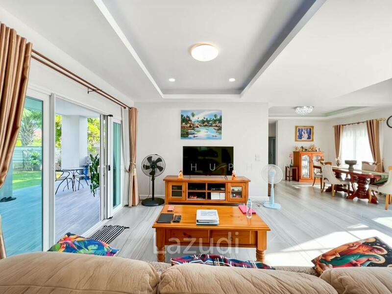 7 Bed 5 Bath Villa For Sale, Phetchaburi, Cha-am, Cha-Am, Phetchaburi, 7 Bedrooms, 512 sqm, Villa For Sale, by Saifon Phuphanna, 500144019 - DDproperty.com