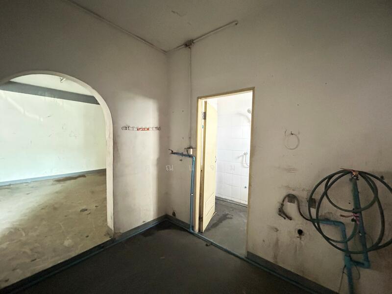 นอกโครงการสมิงพรายสมุทรปราการ, Samut Prakan, Sam Rong Tai, Phra Pra Daeng, Samut Prakan, , 248 sqm, Shophouse For Sale, by คุณแจม, 500144031 - DDproperty.com