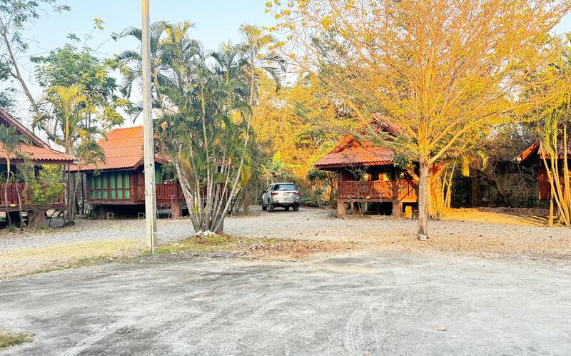 For Sale - รีสอร์ทพร้อมที่ดินบ้านแป้น ลำพูน, Lamphun