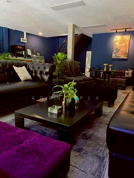 ให้เช่า - อาคารพาณิชย์ให้เช่า – 2 ยูนิต 3 ชั้น (ไม่มีเฟอร์) ใกล้ MRT พหลโยธิน (SPSAD3807), กรุงเทพ