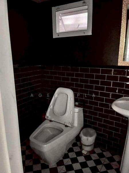 ให้เช่า - อาคารพาณิชย์ให้เช่า – 2 ยูนิต 3 ชั้น (ไม่มีเฟอร์) ใกล้ MRT พหลโยธิน (SPSAD3807), กรุงเทพ