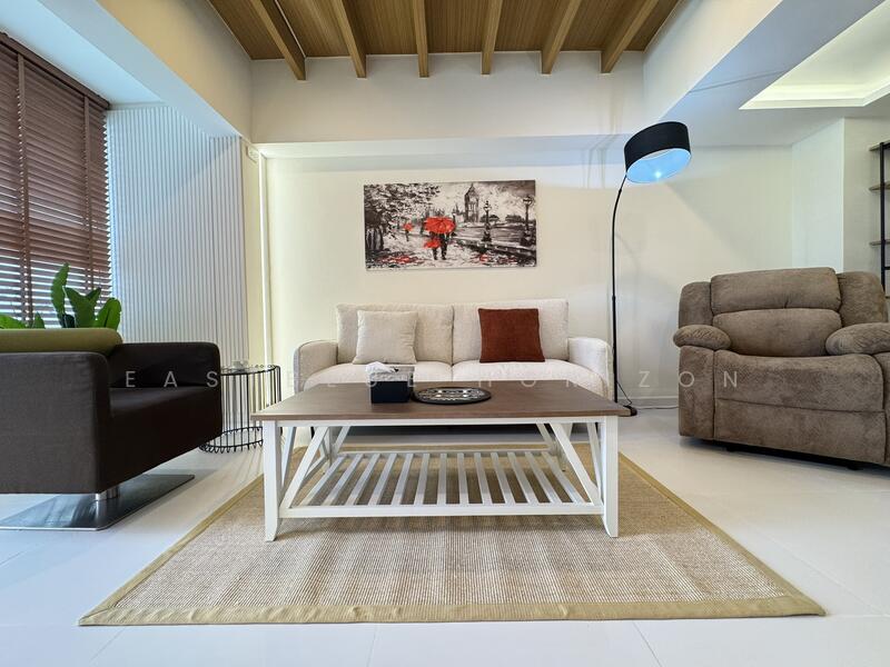 Khlongtan Nivet, Bangkok, 20 Soi Pridi Banomyong 42, Khlong Tan Nua, Watthana, Bangkok, 2 Bedrooms, 170 sqm, Townhouse For Sale, by Eastblue Horizon, 500144092 - DDproperty.com