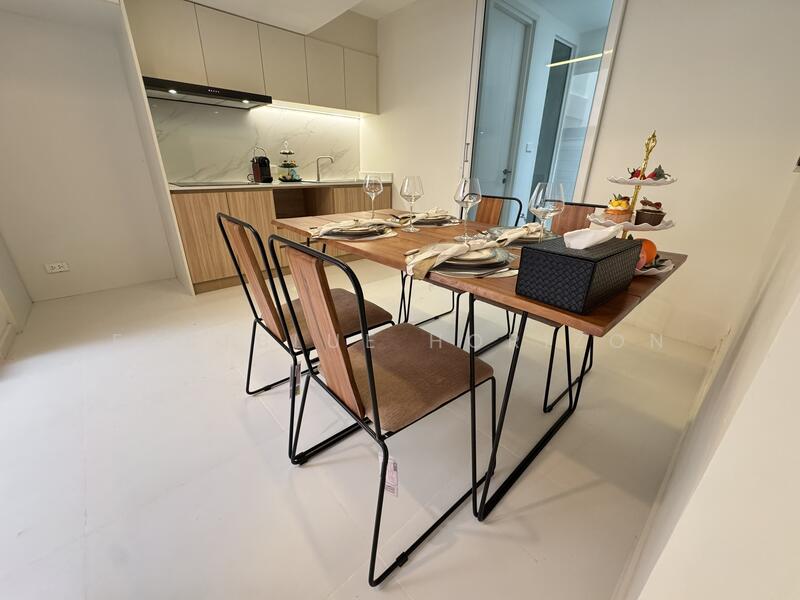 Khlongtan Nivet, Bangkok, 20 Soi Pridi Banomyong 42, Khlong Tan Nua, Watthana, Bangkok, 2 Bedrooms, 170 sqm, Townhouse For Sale, by Eastblue Horizon, 500144092 - DDproperty.com