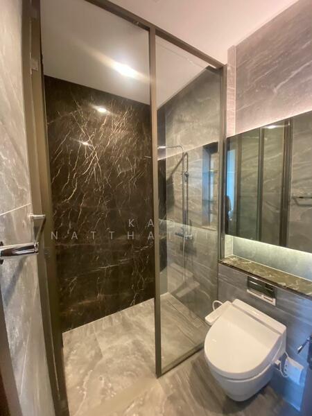 The Esse Sukhumvit 36, Bangkok, Soi Sukhumvit 36, Sukhumvit Road, Phra Kanong, Khlong Toei, Bangkok, 1 Bedroom, 38 sqm, Condo For Sale, by Kao Natthathida Paksee, 500144094 - DDproperty.com