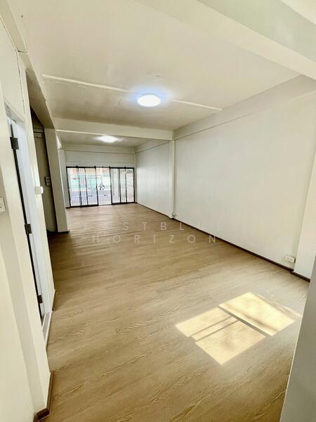 Townhouse Area Rama 3, กรุงเทพ, บางโคล่, บางคอแหลม, กรุงเทพ, 126 ตร.ม., ทาวน์เฮ้าส์ ขาย, โดย Eastblue Horizon, 500144099 - DDproperty.com