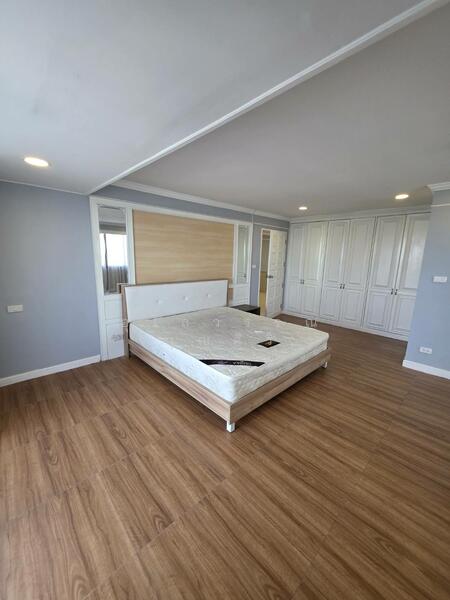 Floraville Condominium, Bangkok, 51 Pattanakarn, Suan Luang, Suan Luang, Bangkok, 3 Bedrooms, 162 sqm, Condo For Rent, by Ulaiwan Boonsiri, 500144138 - DDproperty.com