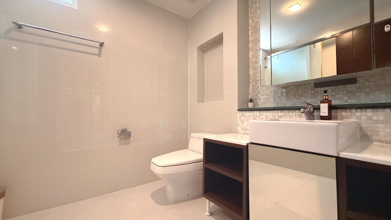 Charan Tower Residences by Aspira, Bangkok, 19 Soi Sukhumvit 43, Khlong Tan Nua, Watthana, Bangkok, 2 Bedrooms, 100 sqm, Apartment For Rent, by Amarin Sitthidhoon, 500144160 - DDproperty.com