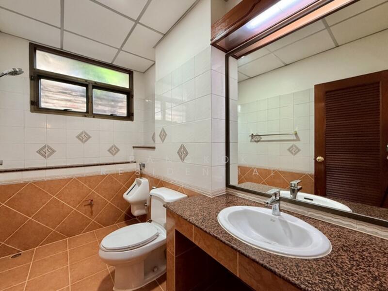 Single House, กรุงเทพ, คลองเตย, คลองเตย, กรุงเทพ, 350 ตร.ม., บ้านเดี่ยว ให้เช่า, โดย Bangkok Residential, 500144185 - DDproperty.com