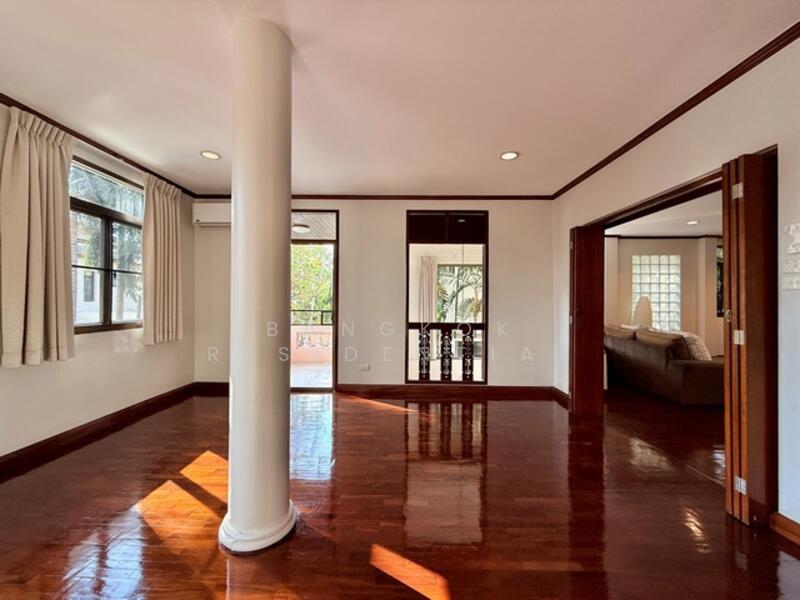 Single House, Bangkok, Khlong Toei, Khlong Toei, Bangkok, 5 Bedrooms, 350 sqm, Single Detached House For Rent, by Bangkok Residential, 500144185 - DDproperty.com