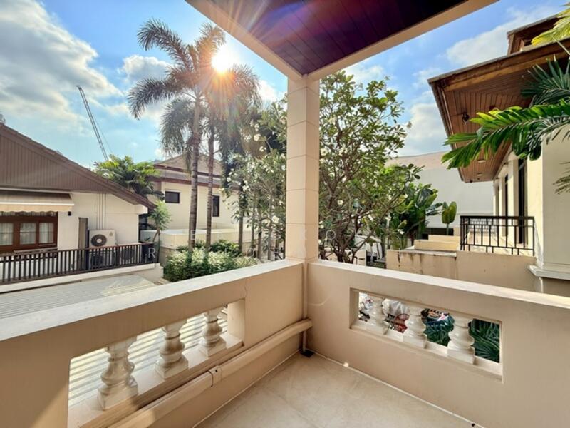 Single House, Bangkok, Khlong Toei, Khlong Toei, Bangkok, 5 Bedrooms, 350 sqm, Single Detached House For Rent, by Bangkok Residential, 500144185 - DDproperty.com