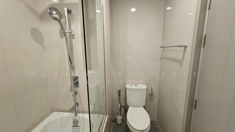 Oka Haus Sukhumvit 36, Bangkok, 3399 Rama 4 Road, Khong Tan, Khlong Toei, Bangkok, 1 Bedroom, 34 sqm, Condo For Rent, by BANGKOK PROPERTY AGENTS, 500144194 - DDproperty.com