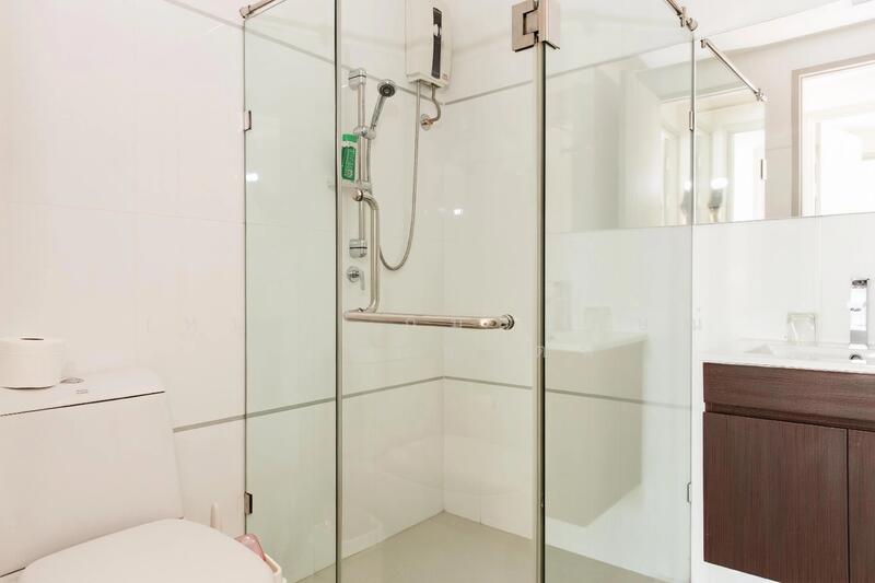 Thru Thonglor, Bangkok, Petchaburi Road, Bang Kapi, Huai Khwang, Bangkok, 2 Bedrooms, 64 sqm, Condo For Rent, by กมลลักษณ์ (หนุ่ย) สัมพันธรัตน์, 500144213 - DDproperty.com